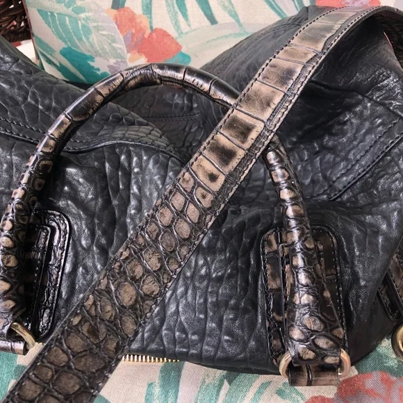 Givenchy Pandora EUC SOLD - Picture 10 of 14